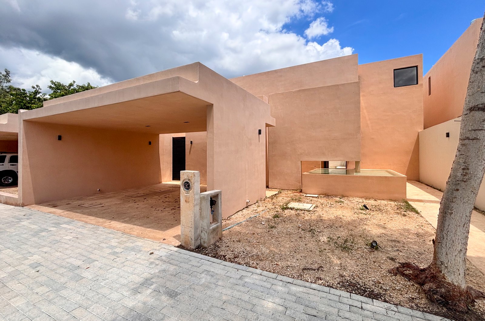 2009-Casa-en-venta-en-el-norte-de-Mérida-Cholul-de-3-recámaras-con-estudio (5).jpg